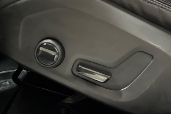 Volvo V60 24 of 28