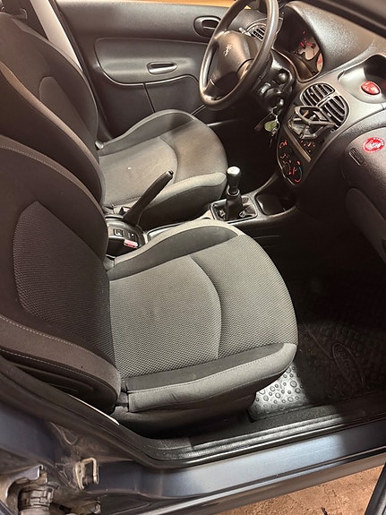 Peugeot 206 20 of 25