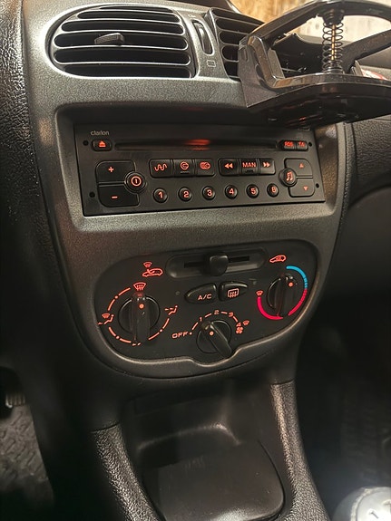 Peugeot 206 24 of 25