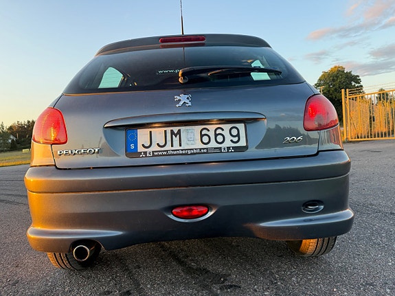 Peugeot 206 8 of 25