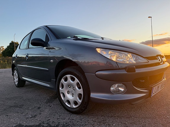 Peugeot 206 14 of 25