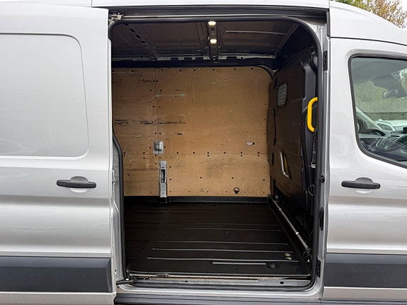 Ford Transit 13 of 26