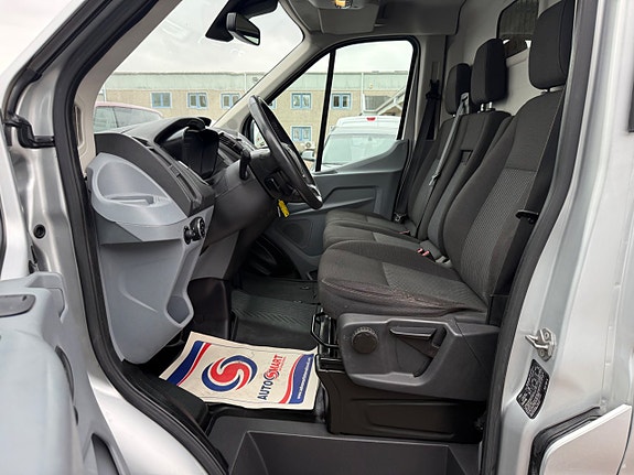 Ford Transit 8 of 26