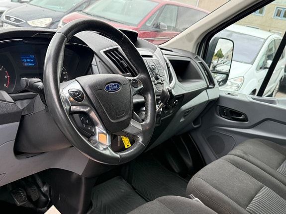 Ford Transit 7 of 26