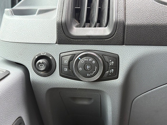 Ford Transit 21 of 26