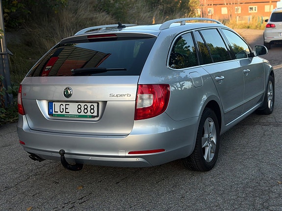 Skoda Superb 4 of 8