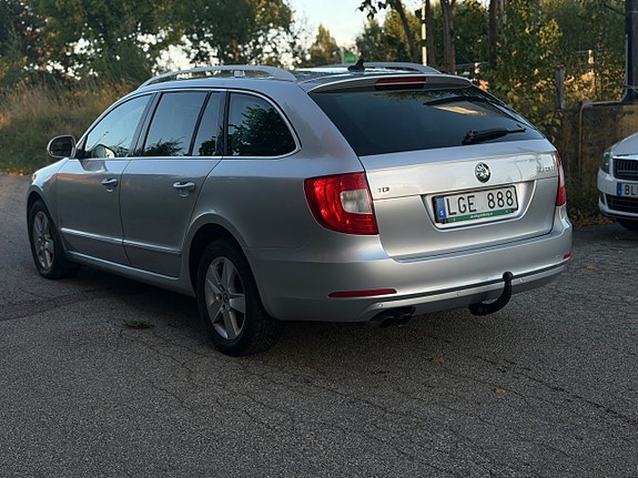 Skoda Superb 5 of 8