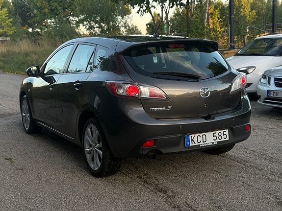Mazda 3 5 of 9