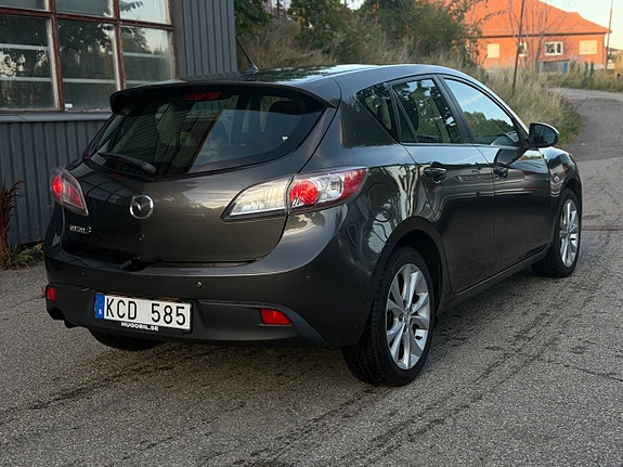 Mazda 3 4 of 9