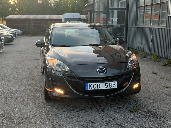 Mazda 3 3 of 9