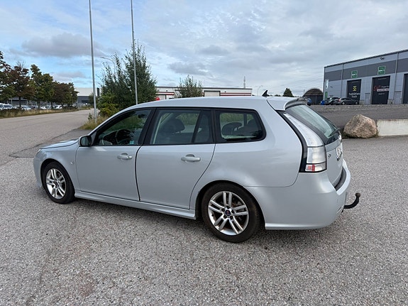 Saab 9-3 4 of 7