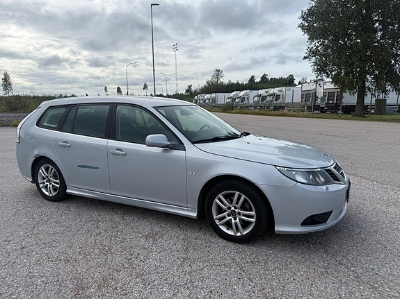 Saab 9-3 2 of 7