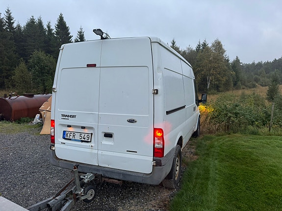 Ford Transit 3 of 3