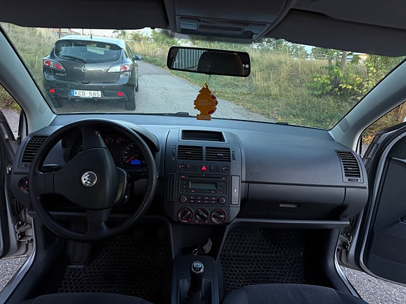 Volkswagen Polo 8 of 8