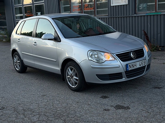 Volkswagen Polo 3 of 8