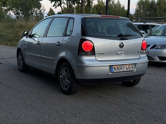 Volkswagen Polo 5 of 8