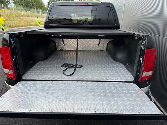 Volkswagen Amarok 10 of 22