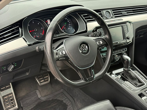 Volkswagen Passat Alltrack 7 of 22
