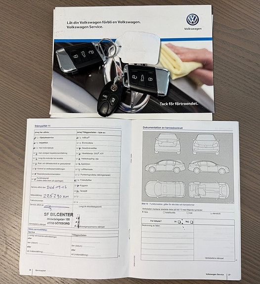 Volkswagen Passat Alltrack 17 of 22