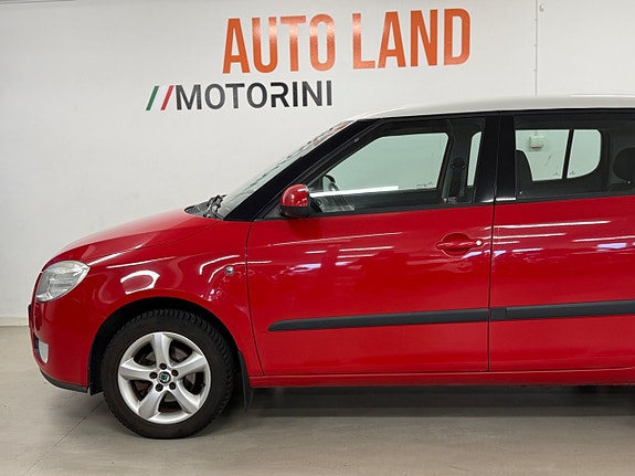 Skoda Fabia 5 of 23