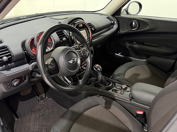 MINI Clubman Cooper 9 of 18