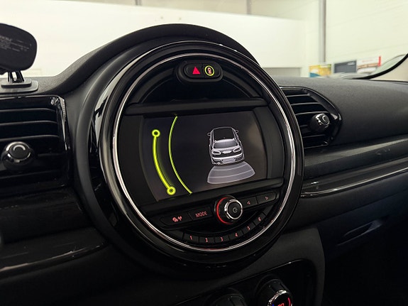MINI Clubman Cooper 14 of 18