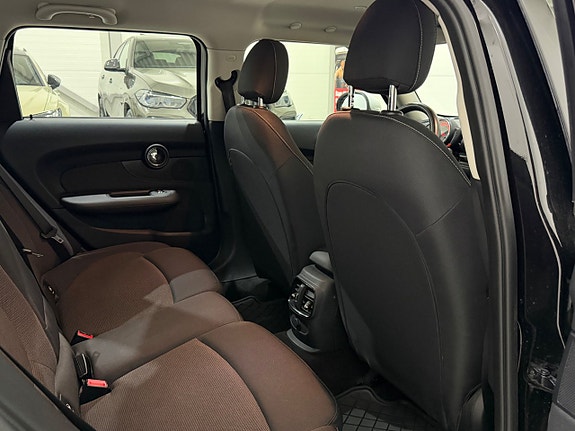 MINI Clubman Cooper 12 of 18