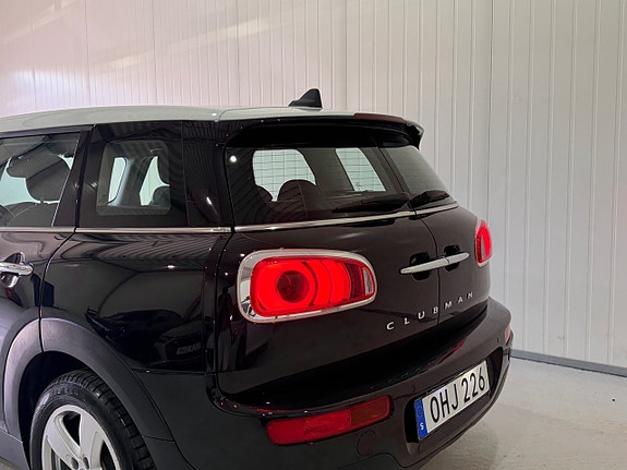 MINI Clubman Cooper 4 of 18