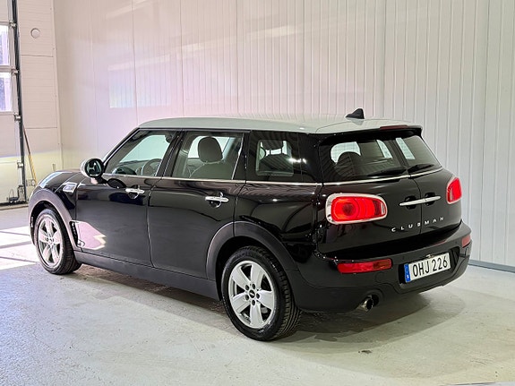MINI Clubman Cooper 3 of 18