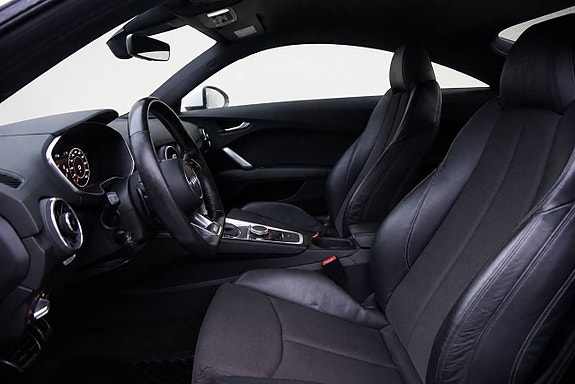 Audi TT 16 of 29