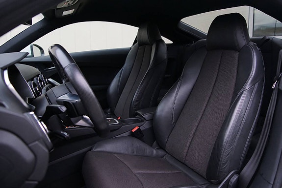 Audi TT 15 of 29