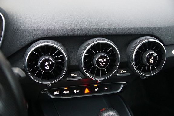 Audi TT 22 of 29