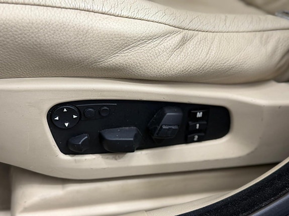 BMW 523i 21 of 22