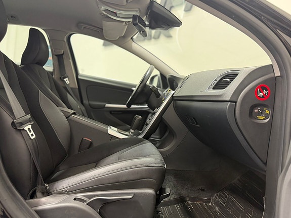 Volvo V60 6 of 23