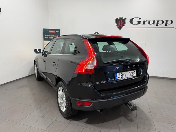 Volvo XC60 12 of 21