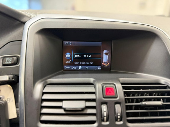 Volvo XC60 18 of 21