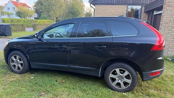 Volvo XC60 3 of 12