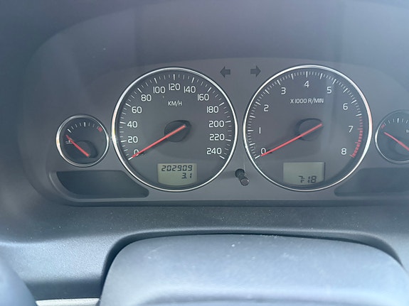 Volvo V40 7 of 7