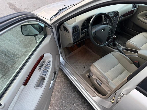 Volvo V40 4 of 7