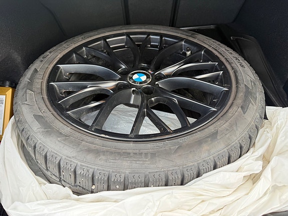 BMW 320i 19 of 19