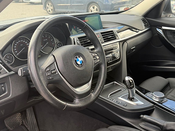 BMW 320i 9 of 19