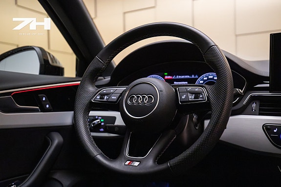 Audi S4 10 of 23