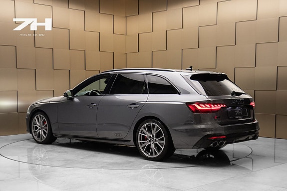 Audi S4 3 of 23