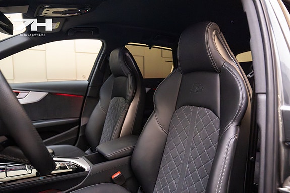 Audi S4 14 of 23