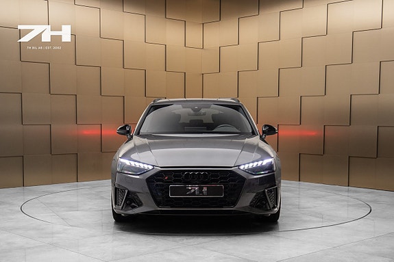 Audi S4 8 of 23