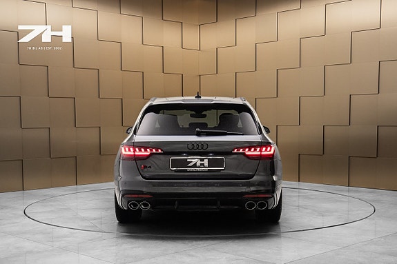 Audi S4 4 of 23
