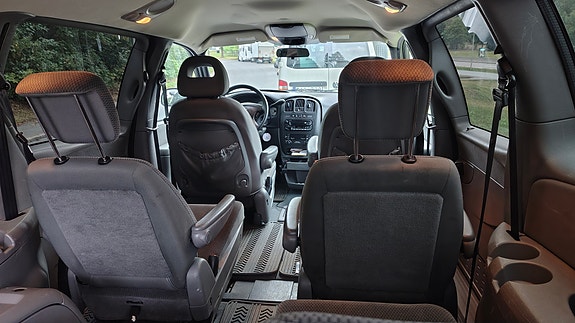 Chrysler Grand Voyager 4 of 6