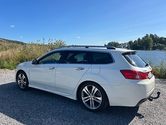 Honda Accord 3 of 8