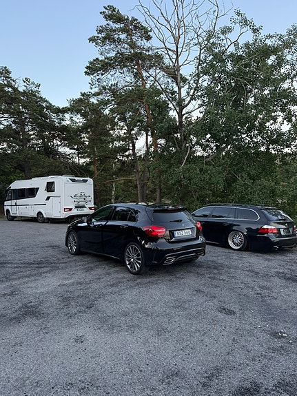 Mercedes-Benz A180 d 2 of 8