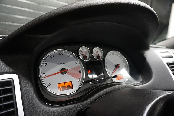 Peugeot 307 CC 16 of 19